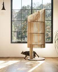 Lampes bouteilles de champagne →. Un Arbre A Chat Design Et Minimaliste Tout Droit Venu Du Japon Arbre A Chat Chat Diy Arbre A Chat