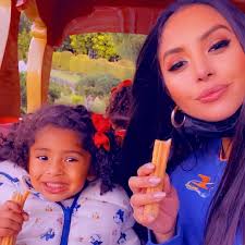 Just love!!!!💖💖So cute💖Looking Stunning!!💖💖