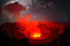On january 17, 2002, nyiragongo erupted and the lava lake drained from fissures on its western flanks. Nyiragongo Erupts Triggering Panic In Goma The New Times Rwanda