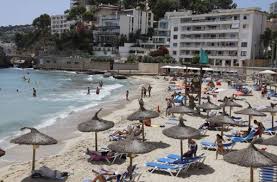 Dabei geben viele an, dem lockdown in deutschland entfliehen zu. Mallorca In Grosser Sorge Corona Reisewarnung Ist Todlicher Schlag Fur Urlaubsinsel Panorama Stuttgarter Nachrichten