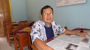 Di classroom, anda dapat mengubah foto profil atau sandi anda. Profil Guru Esnema