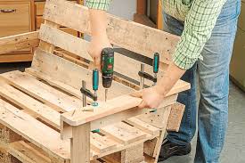 Erfahren sie, welche paletten geeignet sind und wie sie ihre bank selber bauen können. Palettenmobel Fur Den Garten Diy Academy