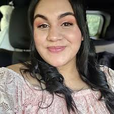 Kimberly Canales's Instagram, Twitter & Facebook