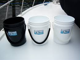 The dxw helps you to rise above the most demanding material handling applications. Battlewagon Buckets Heavy Duty Rope Handled 5 Gallon Bucket