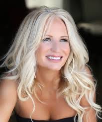 Robyn Springer's Instagram, Twitter & Facebook