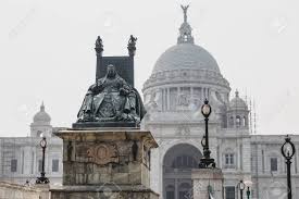 Here you find many photos and effigies of prominent personalities who played a key role in contributing to the glory of india. Konigin Victoria Statue Mit Thron Vor Der Victoria Memorial Hall In Kolkata Indien Lizenzfreie Fotos Bilder Und Stock Fotografie Image 80409439