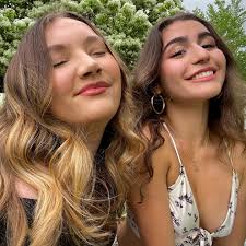 elise (@eliseleakey) • Instagram photos and videos