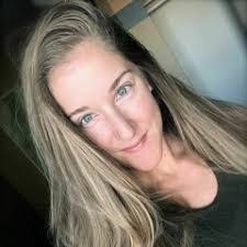 Jackie Sue's Instagram, Twitter & Facebook