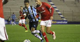 Léo borges is 20 years old (03/01/2001). Moral Com Coudet E De Vigor Fisico Elogiavel O Lateral Esquerdo Leo Borges Gzh