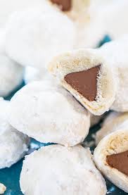 There are so many cookies recipe and it really feels hard to pick a favorite but these christmas kiss cookies are right up there. Powder Puff Chocolate Kiss Cookies Pie Crust Cookies Averie Cooks