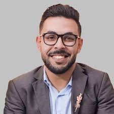 In this inspiring article, Media X graduate Taylor Wick '23 tells us about  her unique path to success in her career as a graphic designer.