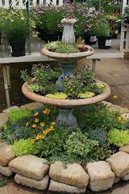Easy Diy Flower Beds Ideas For Your Garden 17 Backyard Landscaping Garden Design Garden Center Displays