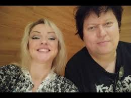 Ledna 2020 dodržuje dominika gottová slib, který dala otci? Navrat Pojali S Plnou Paradou Dominika Gottova 47 A Jeji Manzel Timo Tolkki 54 Podle Informaci Youtube