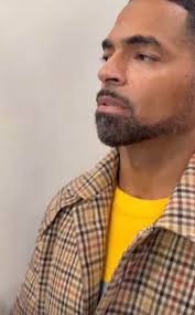 Discussion about celebrity anniversary rumors