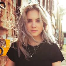 Caley Chapman's Instagram, Twitter & Facebook