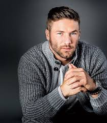 Let's see his all hairstyles all over the years. Top 30 Julian Edelman Haircut Stylish Julian Edelman Haircut Of 2019