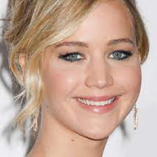 Even Celebrities Like Jennifer Lawrence Aren T Immune From Bad Breath Gillette Dental Pc