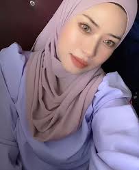 Salam kenal 🥰Yang tak suka boleh abaikan, salam kenal pada abang2 yang  masih mencari jodoh 😇Salam pekenalan semua, saya masih bujang mencari  jodoh 🥰