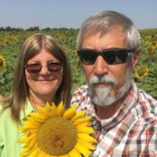 Al pastor tacos, the quick AND easy way. Comment RECIPE below and I'll send  everything right to your DMs. Shoutout to the one and only @arnietex for  this idea. Check out his