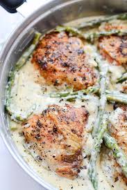 Creamy Garlic Dream Chicken W Asparagus Recipe Garlic Chicken Recipes Asparagus Recipe Chicken Dinner Recipes