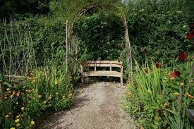 13) sollen nur im einbahnsystem begehen werden. 20 Ideen Fur Gartengestaltung Im Landhausstil Trendomat Com