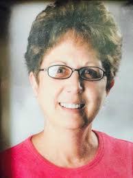 Eloise Saunders's Instagram, Twitter & Facebook