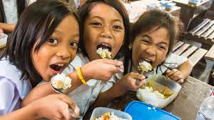 Feeding the Hungry and Inspiring Change by In-Visible