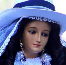 Te saludamos, María!...