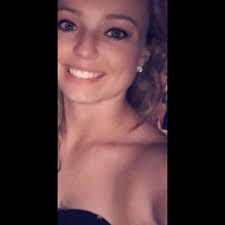 Chelsea DeBoer (@ChelseaHouska)