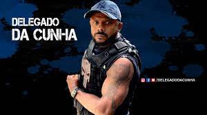 Então assim, quando o policial inicia o o procedimento e coloca a arma em punho, não é a hora de ninguém discutir, o nosso amigo também que tava andando de bicicleta, eu sei que ele tava. Delegado Da Cunha Home Facebook