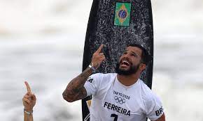 Nadador relembra como superou a depressão e desistiu da aposentadoria para chegar a tóquio e subir ao pódio Italo Ferreira E O 31Âº Medalhista De Ouro Do Brasil Na Historia Dos Jogos Olimpicos Veja A Lista Completa De Campeoes Jornal O Globo