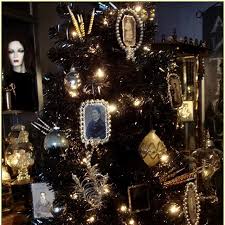 Have Yourself A Spooky Little Christmas Dark Christmas Tree Ideas Dark Christmas And G Dark Christmas Black Christmas Trees Merry Christmas Decoration