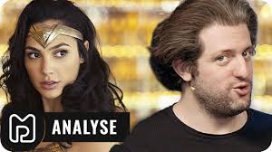 Wonder woman 1984 is a technicolor, lighthearted romp through the era of jazzercise, big hair, and even bigger shoulder pads. Wonder Woman 1984 Trailer Analyse Deutsch German 2020 Youtube