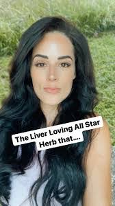 Ashton Joyce's Instagram, Twitter & Facebook