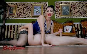 Curvy Dominatrix Face Sitting Handjob at House of Sinn: Romanian Brunette  Porn