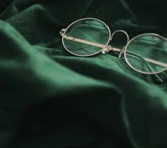 This color is connected to nature, life, peace and renewal, and it is very popular among large companies. Astutia Tumblr Blog Tumgir