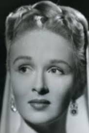 Barbara Waring's Instagram, Twitter & Facebook