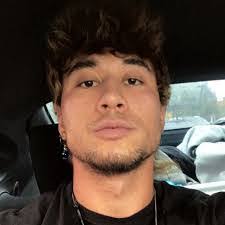 Earl Broadbent's Instagram, Twitter & Facebook