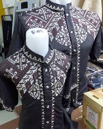 Batik seragam muslim dan perkembangannya | 085647595948. 35 Ide Baju Couple Ayah Ibu Anak Laki Ide Baju Couple