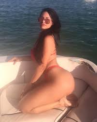 Dayami Padróns feet