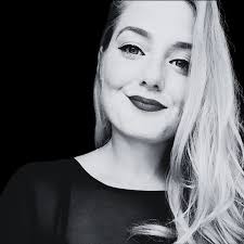 Shelby Richardson's Instagram, Twitter & Facebook