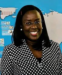 Caroline van Buren onze topvrouw bij de UNHCR De Surinaamse Caroline van  Buren is al twee jaar gestationeerd in Afghanistan en bekleedt daar de  hoogste functie bij de UNHCR, de vluchtelingenorganisatie van