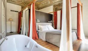 Se non fosse abbastanza, ricorda che al meliá milano ti aspetta anche una spa attrezzata con. 7 Hotel Con Vasca Idromassaggio In Camera In Toscana Per Weekend Di Relax