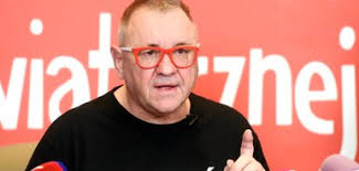 Kto utopił jeepa pod moim kościołem?