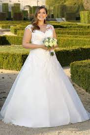 1 source for hot moms, cougars, grannies, gilf, milfs and more. Plus Size Brautkleider Diebraut Gottingen