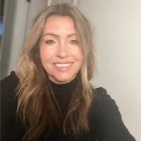 50+ "Jayne Martin" profiles