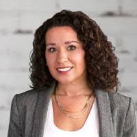 Andrea Bays's Instagram, Twitter & Facebook