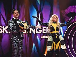 He busts out despacito in baritone and the judges are baffled. Erika Vikman Revealed As The Wasp On The Masked Singer Finland