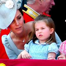 Da dicios.com, il miglior dizionario online italiano → inglese gratuito. Kate Middleton Perche Vieta I Pantaloni A Sua Figlia Charlotte Di Cambridge