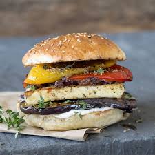 Sei Ein Hochstapler Halloumi Burger Mit Grillgemuse Rezept Halloumi Burger Halloumi Diner Essen